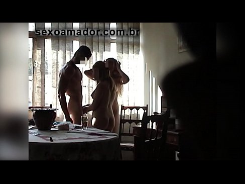 ❤️ Sex Frënn invitéieren e risege Mann an en Dräier mat him ❤️❌ Porno vk bei eis lb.serviporno.ru ❌